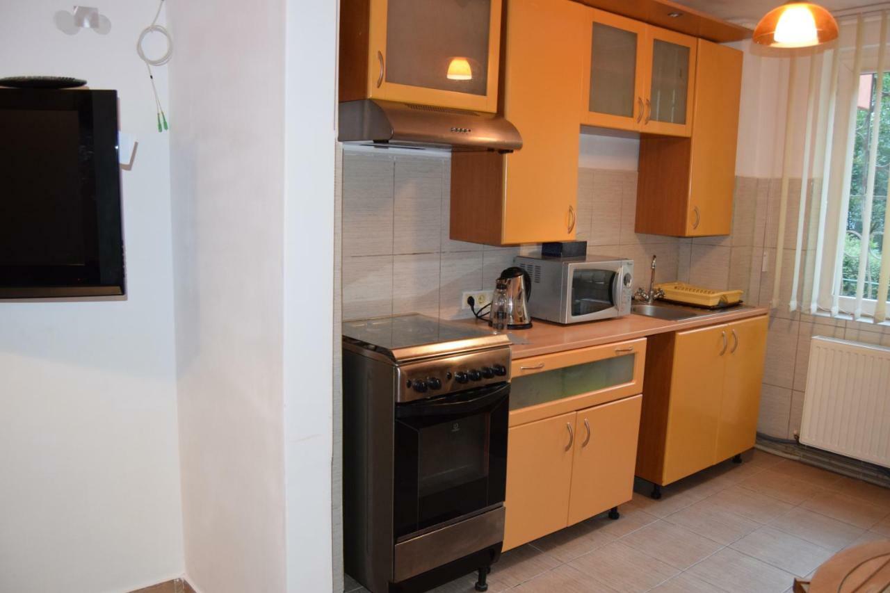 Central Appartment St'S Martin Church Braşov Buitenkant foto